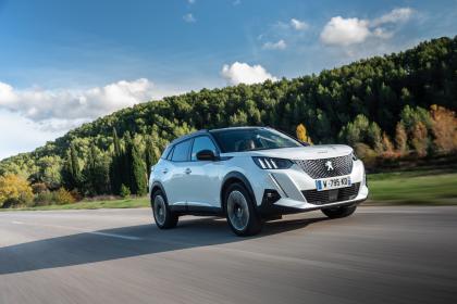 Peugeot e-2008 GT 136Ps